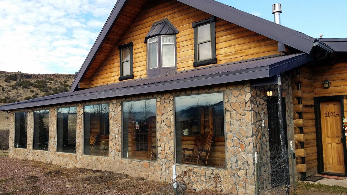 Eagar Cabin | Fishing, Hunting, Hiking, And Lots Of Family Fun! Direct View of Escudilla Mtn