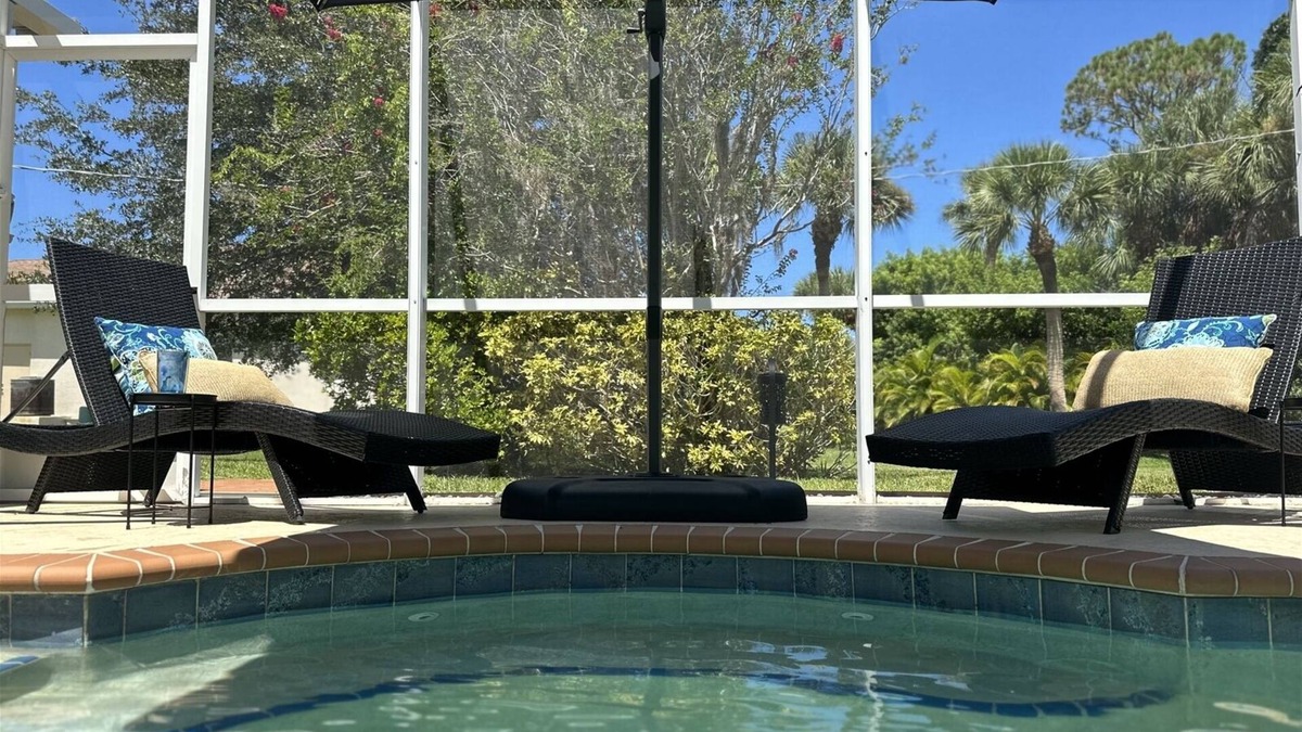 South Venice House | Five Beaches - walk to beach pool home