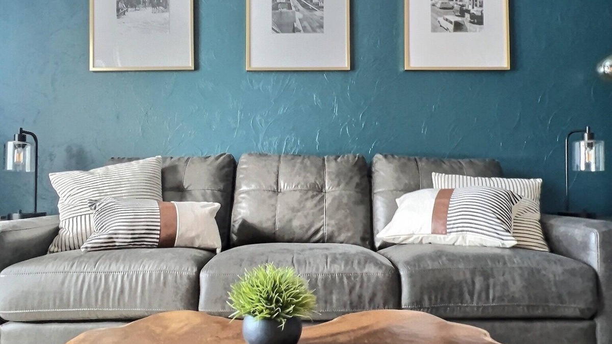 Valdez Apartment | Five minute walk to downtown and harborfront!