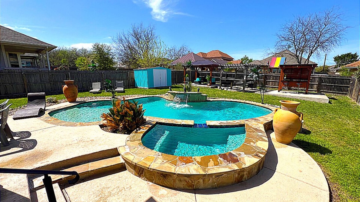Lockhill Estates House | Five Star New Property North of San Antonio - discounts