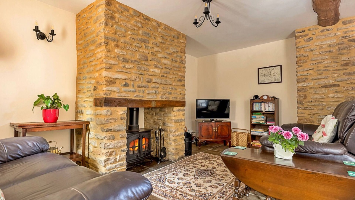 Blackford Cottage | Fives Court Cottage