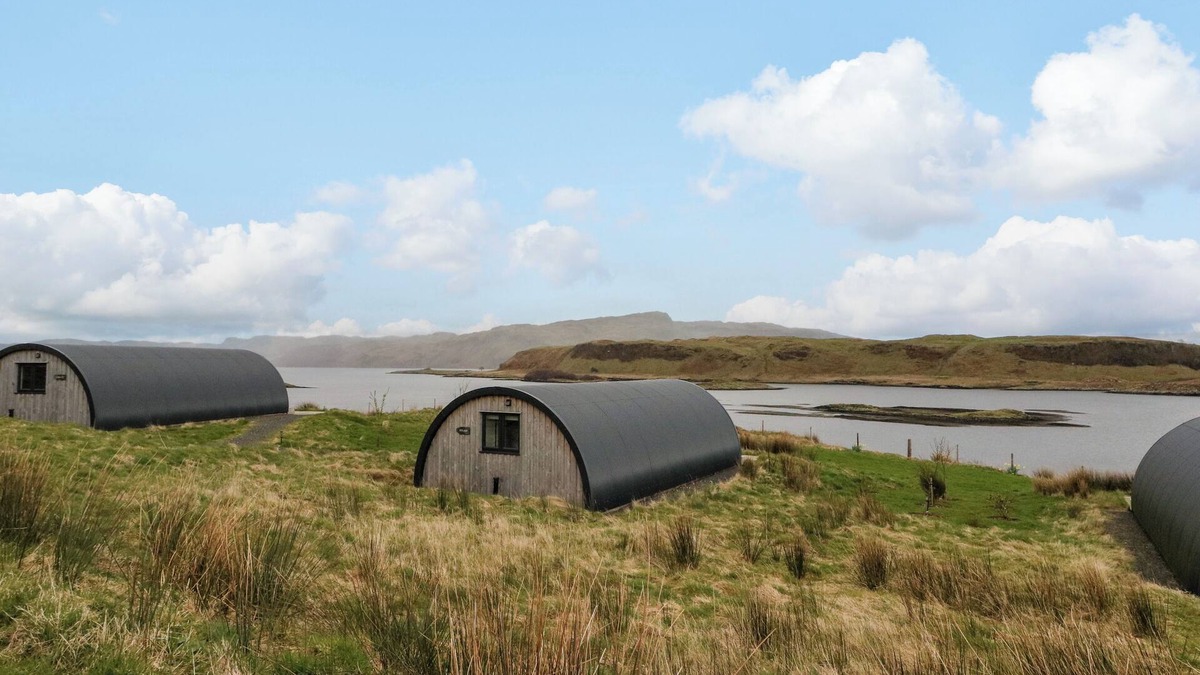 Isle of Luing Cottage | FLADDA, romantic, with a garden in Cullipool, Isle Of Luing