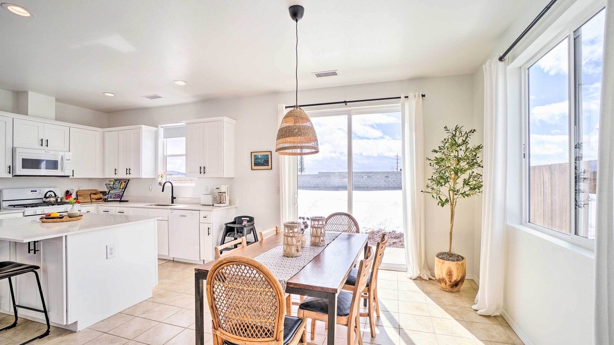 Bellemont House | Flagstaff-Area Family Home w/Hot Tub & Patio