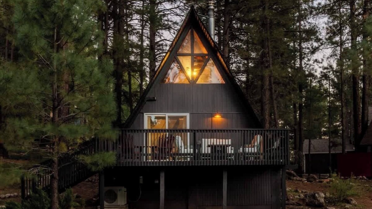 Kachina Village House | Flagstaff Forest Cabin/Hot Tub Getaway