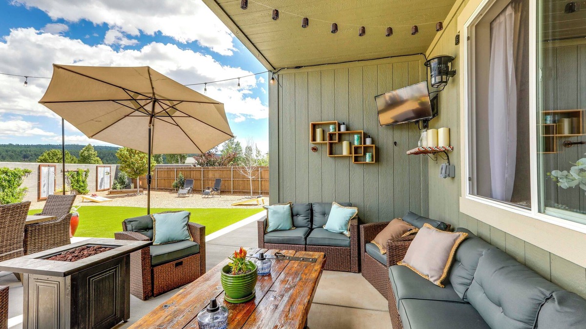 Bellemont House | Flagstaff Home w/Backyard Oasis: 38 Mi to Sedona!