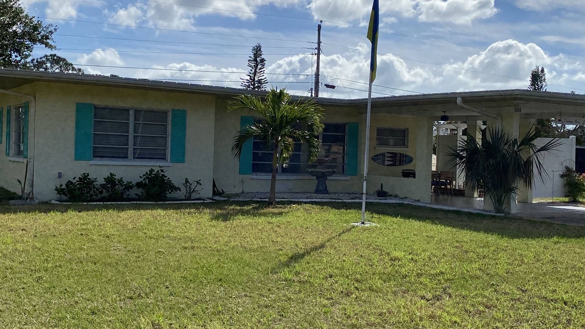 South Venice House | Flamingo House - Experience Old Florida!