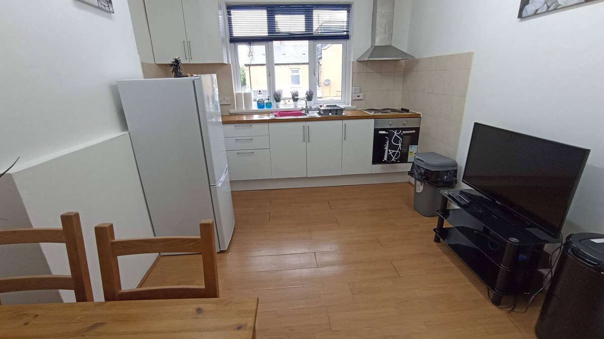 Wimbledon Apartment | Flat 15mins Bicycle Ride Away From the Tennis 45min Walk