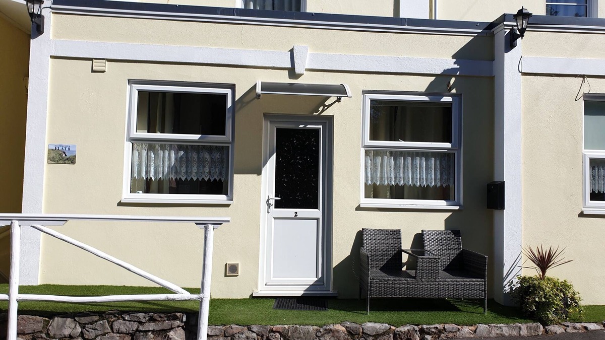 Torquay Apartment | Flat 2 at Appletorre House Holiday Flats