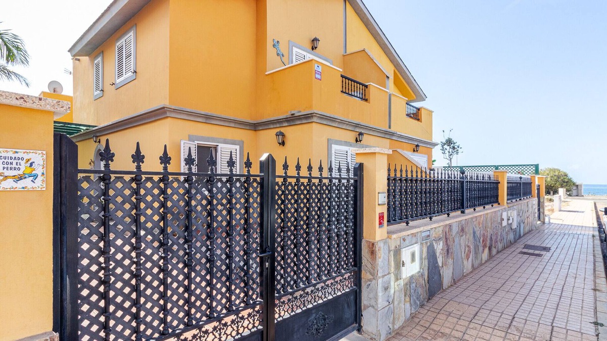 Castillo del Romeral House | Flatguest Romeral - Duplex - peaceful - BBQ