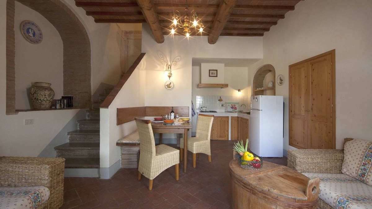 San Donato a Livizzano Apartment | Flat in a winery in Montespertoli, A/C,Wi-Fi, swimming pool,children friendly,Ca