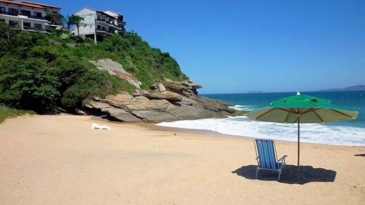 Caravelas Apartment | Flat in Buzios with exclusive beach
