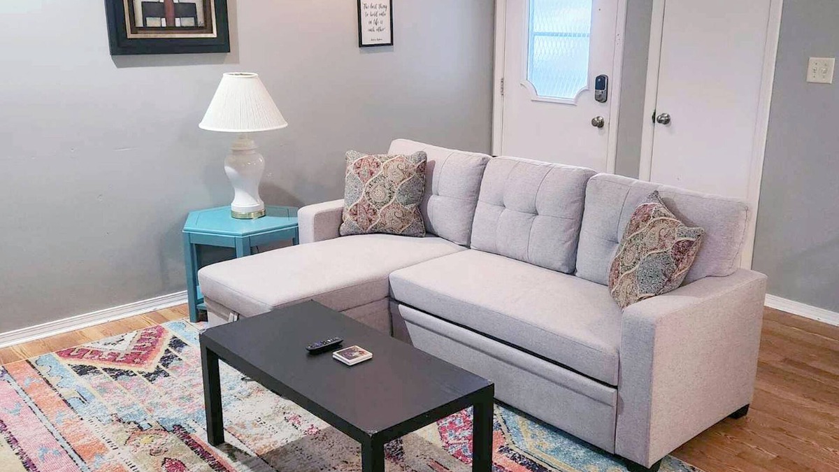 Bloomington House | Flat on Westwood