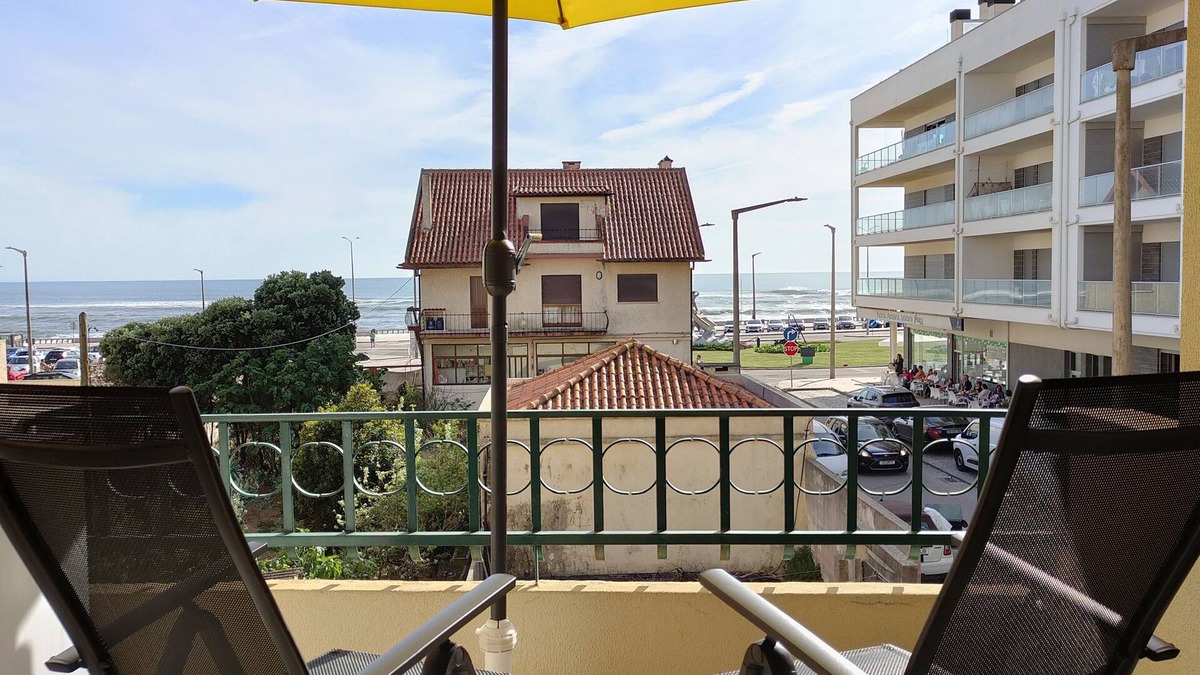 Buarcos Apartment | Flat over the sea 1min to the beach