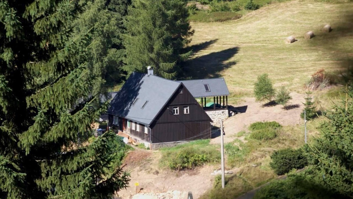 Klingenthal Apartment | Flat "Scheibenberg" with mountain view