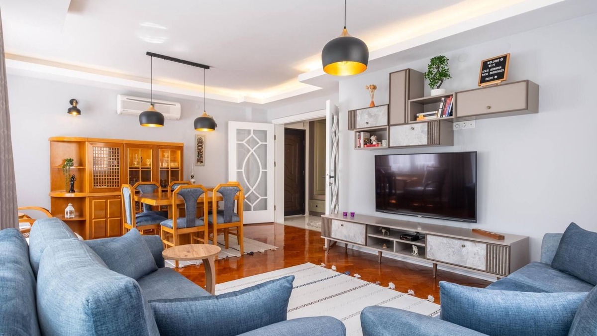 Bornova Apartment | Flat w Balcony 10 min to Forum Bornova and Metro