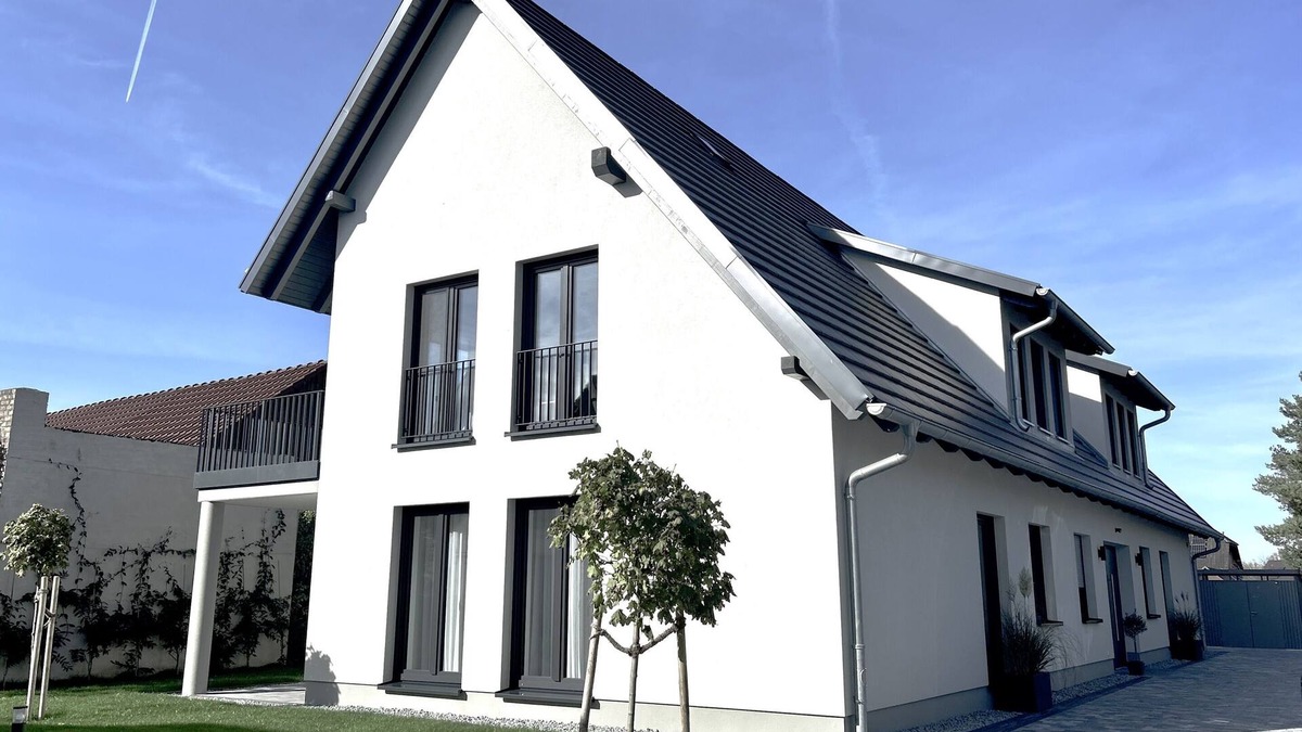 Burg Apartment | Flat with 2 bedrooms and balcony/terrace