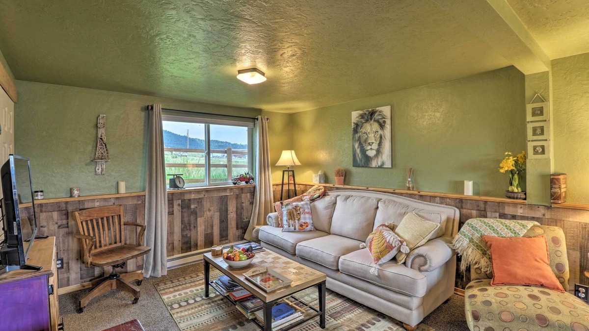 Big Arm Apartment | Flathead Lake-View Studio: 38 Mi to Blacktail