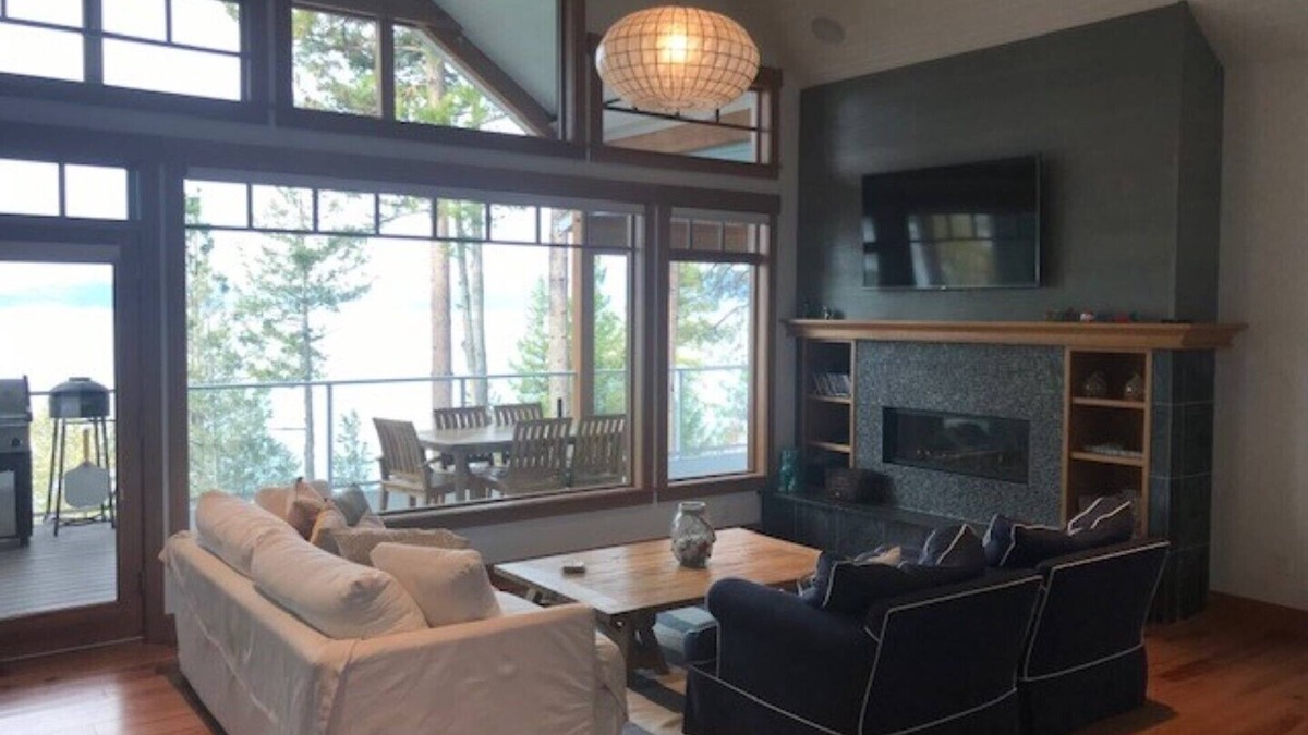 Polson House | Flathead Lake Waterfront Getaway