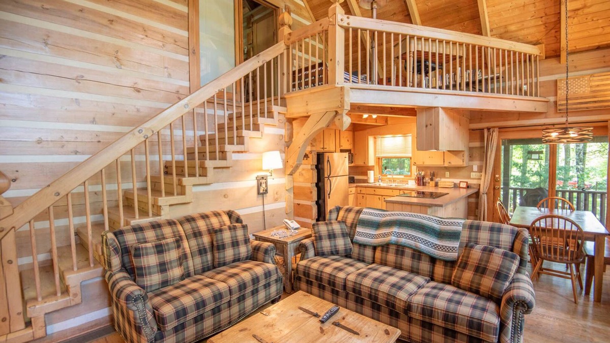 Fleetwood Cabin | Fleetwood Falls Cabin near Boone NC w/Community River Access AND Lake