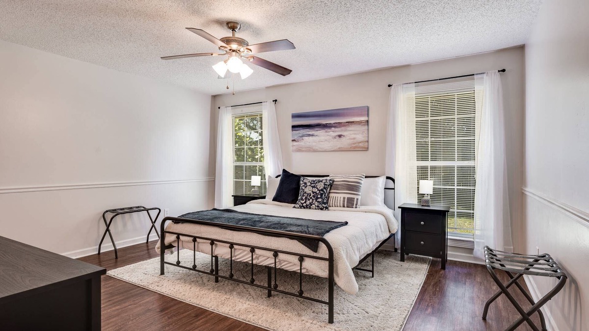 Fleming Island House | Fleming Island |Dogs Ok |Fenced Yard |Family Friendly |Nearby Park |10 Mins to Doctor's Lake Marina