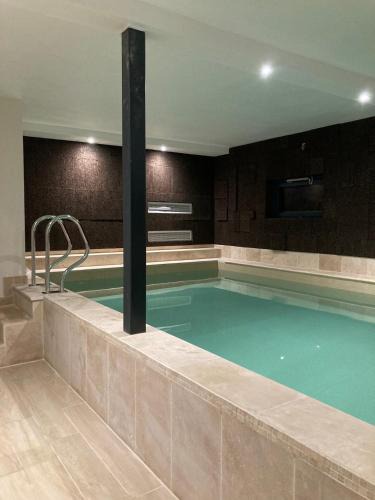 Saint-Brieuc-des-Iffs Hotel | Fleurs de lin
