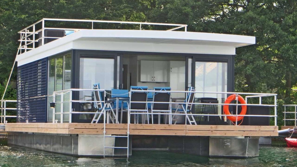 Vynen House | Floating 44 Komfortable Hausboote bei Xanten mit Tollem Seeblick