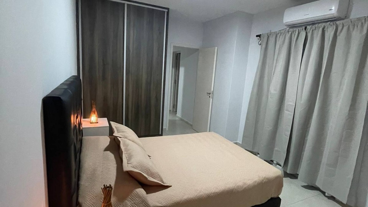 Dorrego Apartment | Floral Charm 2Pax - By Inside