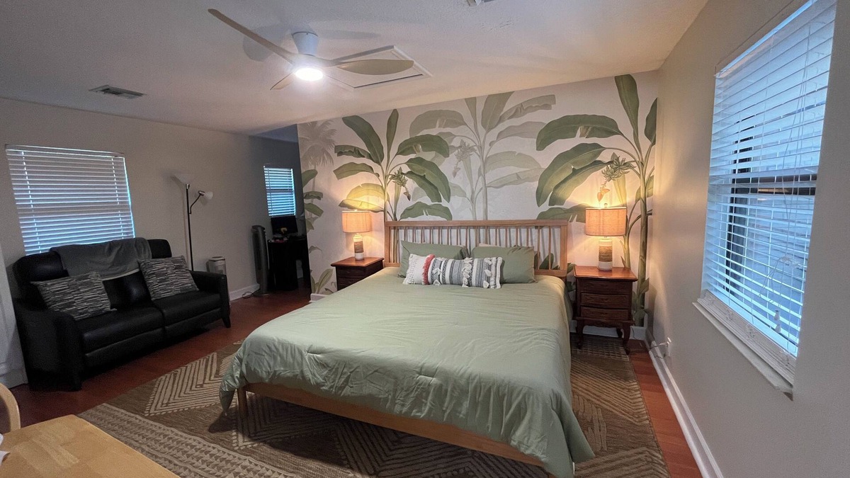 Wellington Apartment | Florida-Themed studio Apartment in Wellington