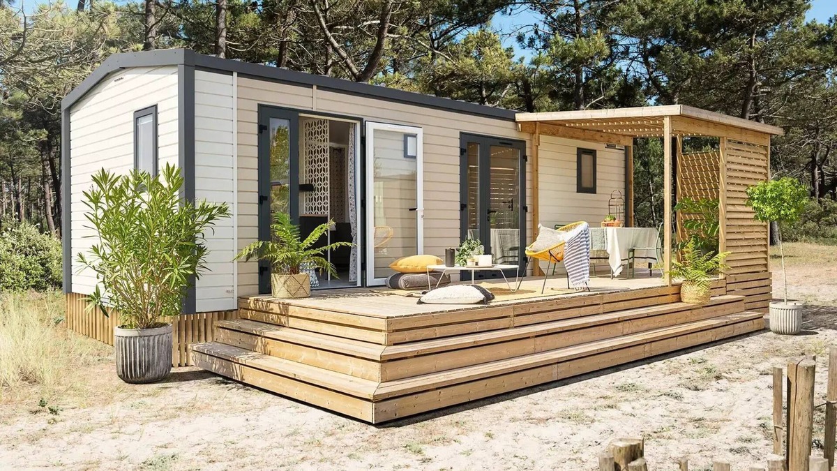 Cordelle House | Flower Camping de Mars * - Mobile home Loire view 33m2 Premium/2 bedrooms + TV + LV + Clim + Terrace covered 4 people