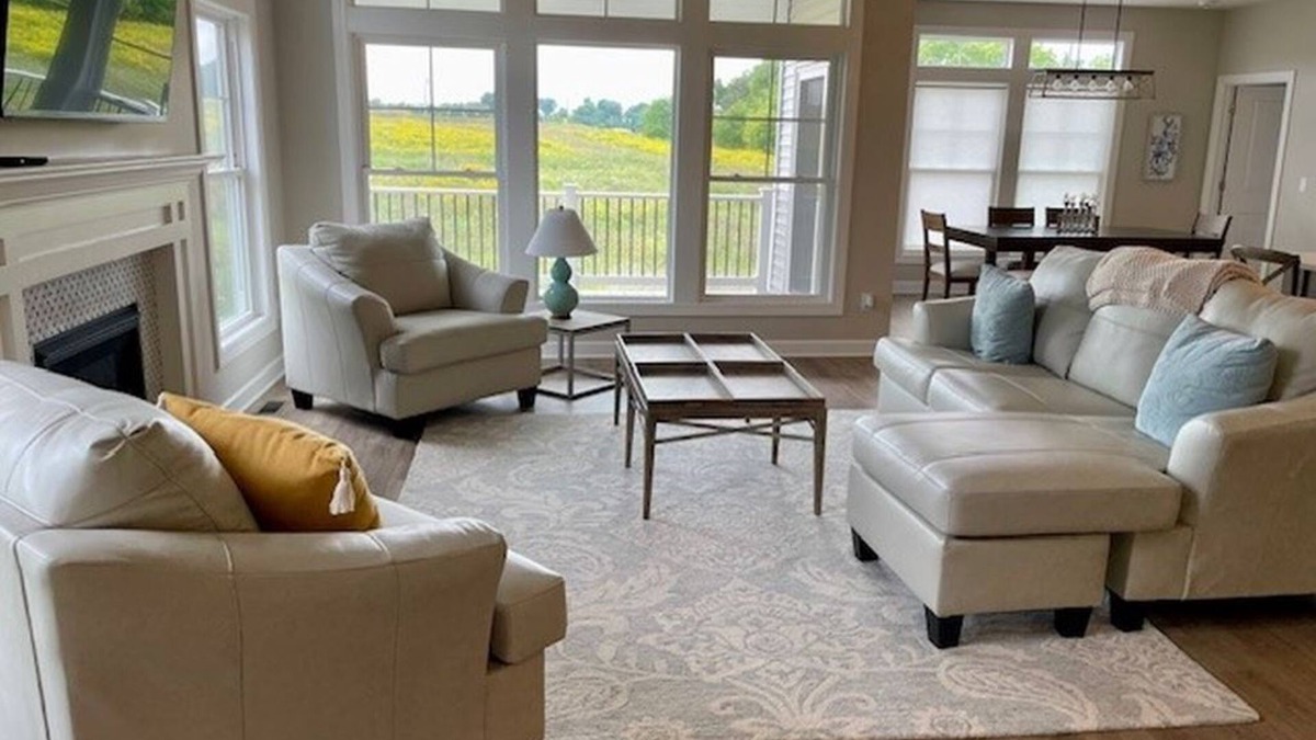 Canandaigua House | FLX! New! Upscale, modern 3-bedroom townhome in the heart of Canandaigua