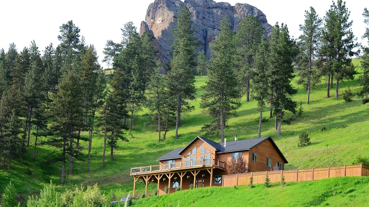 Cascade House | Fly Fishing - "Ten & Two Lodge"