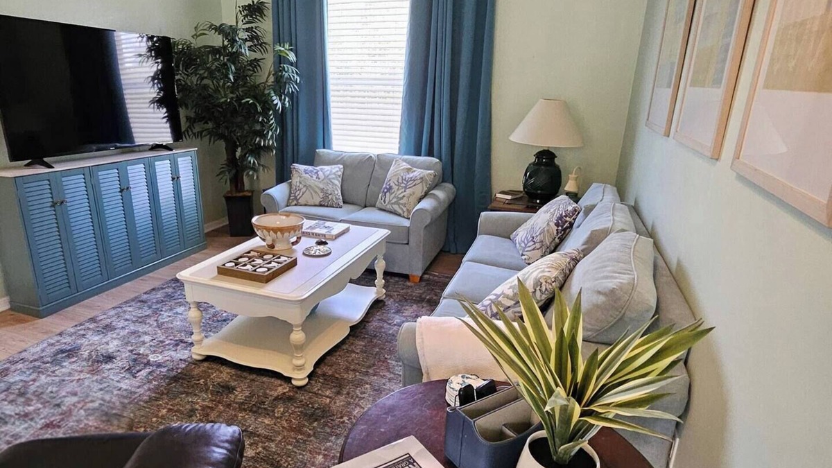 Scottsmoor House | Fly the Coop, Country living in my guesthouse