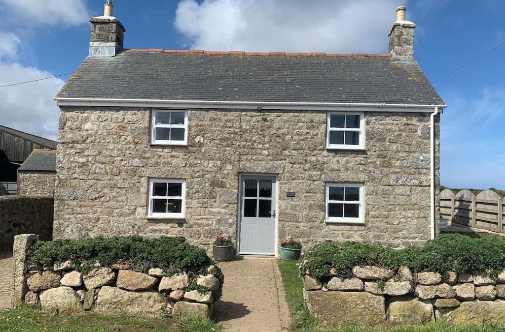 St Ives House | Folly Farm Cottage, Cosy, Secluded near to St Ives