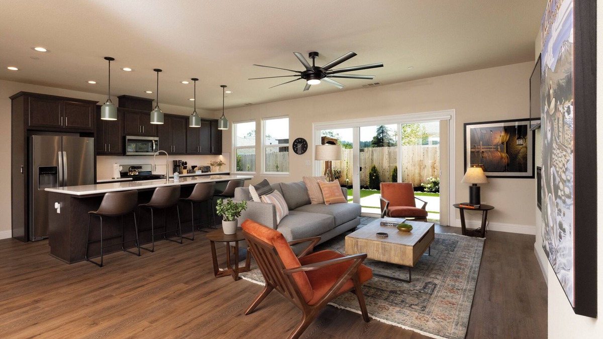 Murphys House | Foothills Farmhouse: Your Home Away from Home