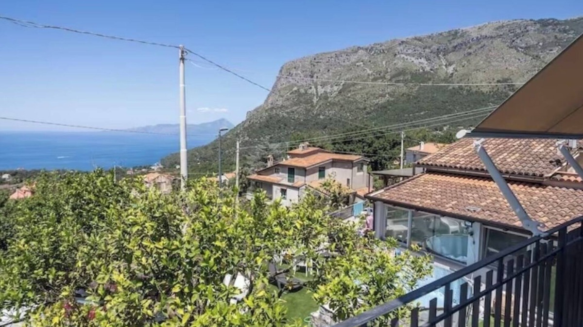 Maratea House | For rent 2 rooms located 5 minutes from the historic center and the first beach.