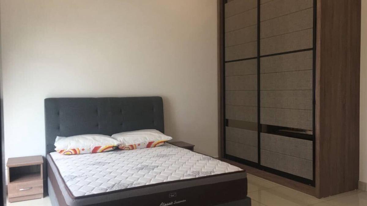 Bandar Penawar House | For Sale/Rent/Lodging: Sebana Cove bungalow