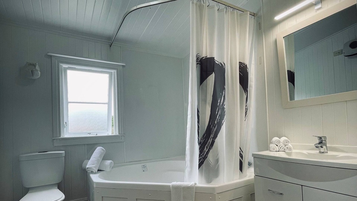 St. Clair Villa | Forbury Manor