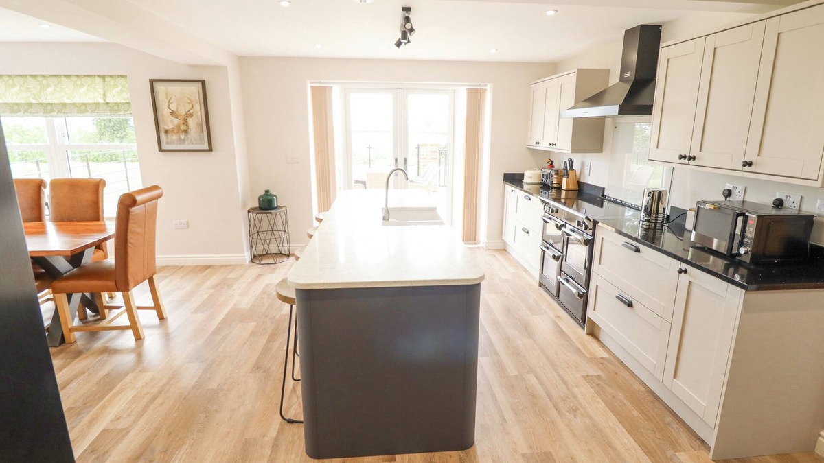 Winestead Cottage | Foremans Cottage