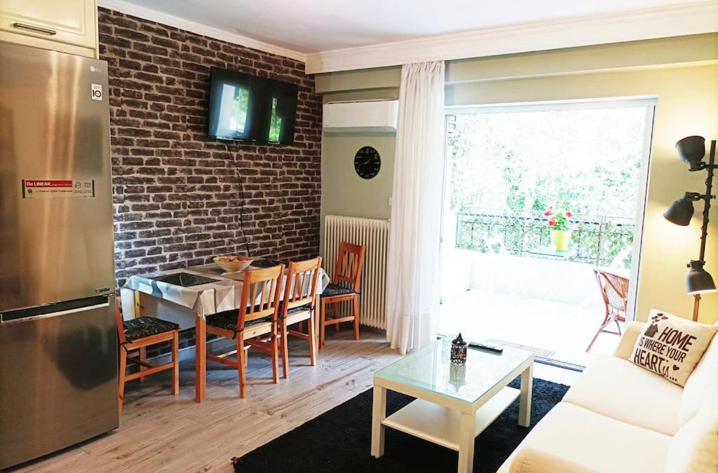 Sykies Apartment | Forest Apartment Salonica