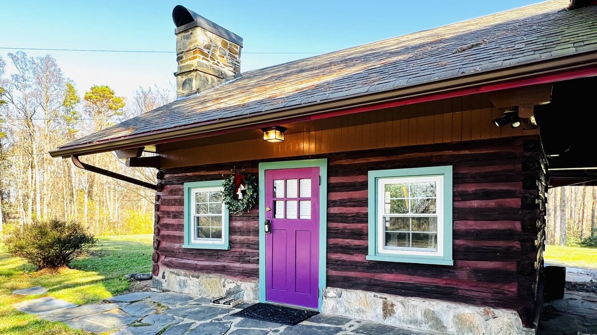 Wilkesboro Cabin | Forest Cabin
