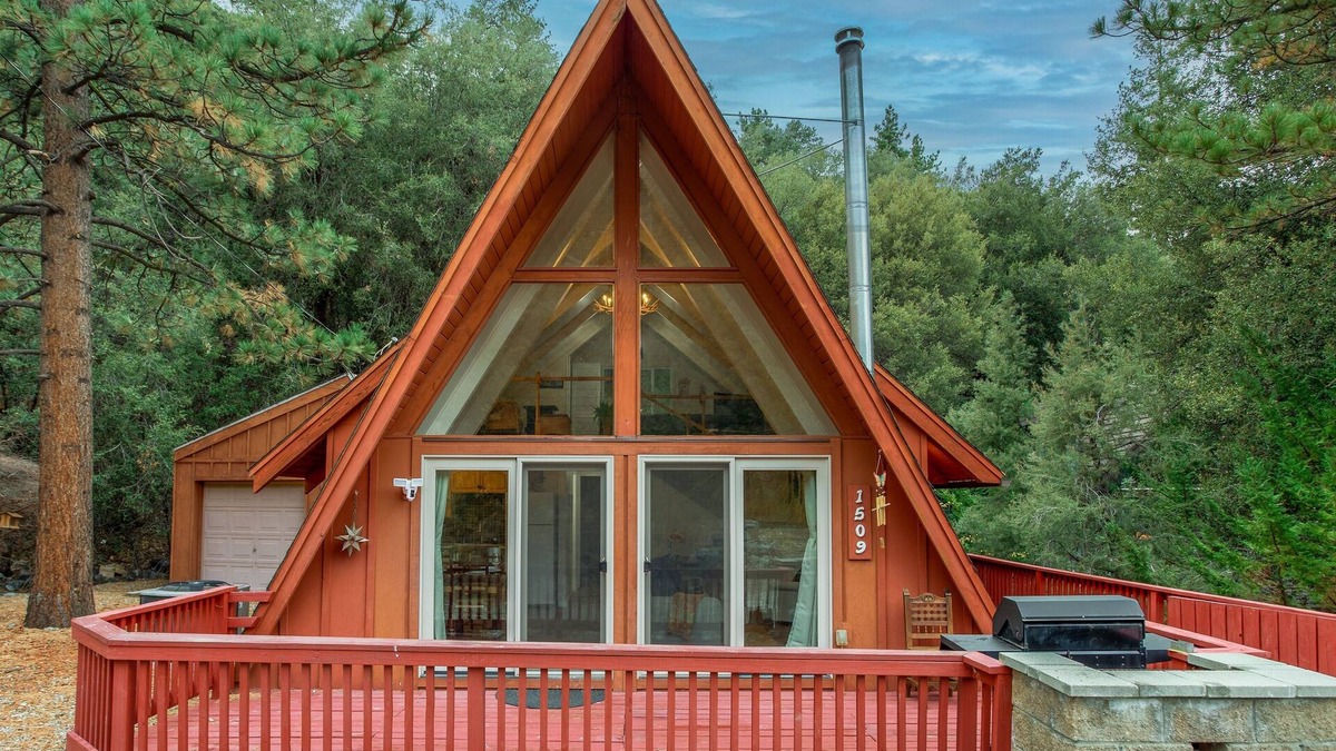Pine Mountain Club Cabin | Forest Dream Retreat: A-Frame Cabin/Hot Tub/Games