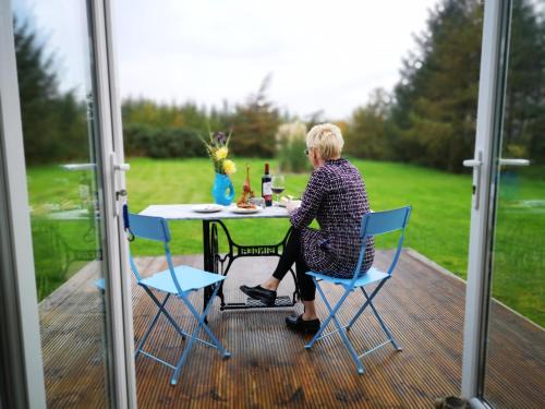 Loughinisland Apartment | Forest Path luxury Studio Apartment with large bedroom bathroom and sauna Sleeps up to 4