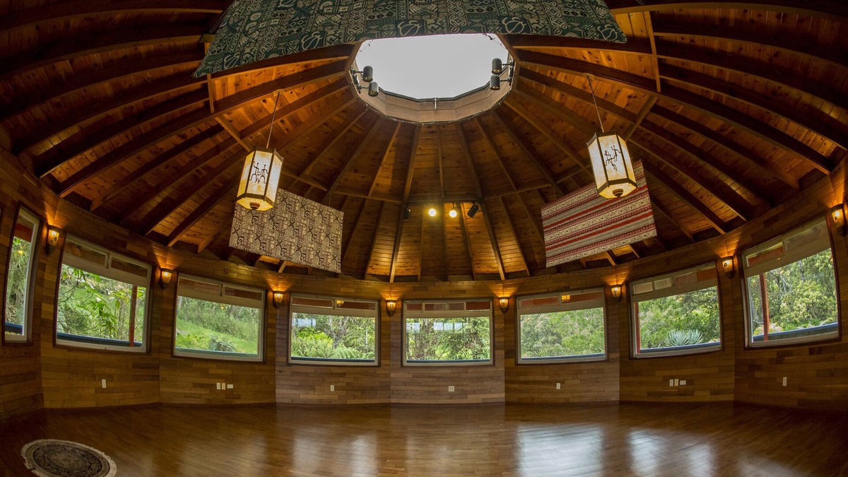 Honokaa Cabin | Forest Retreat Eco-Lodge - 24 acres of private land.
