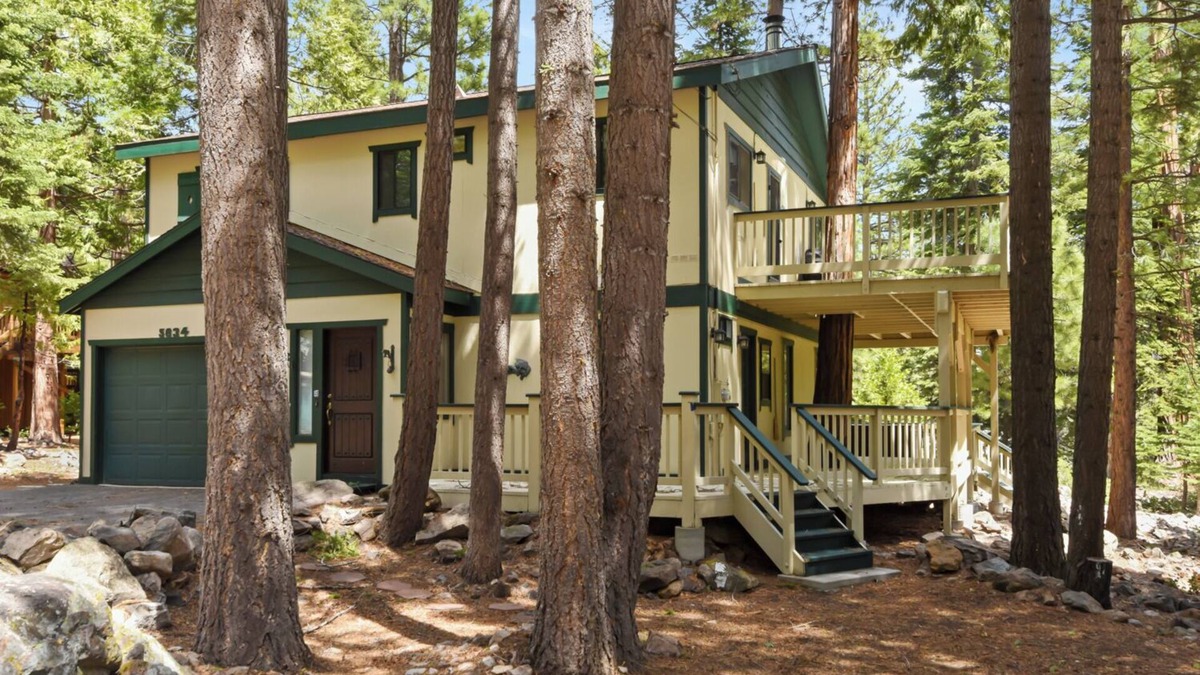 Carnelian Bay Cabin | Forest Retreat - Hot Tub, Close to Lake
