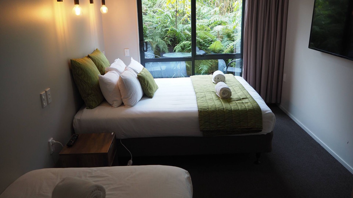 Franz Josef Glacier Apartment | Forest View Franz Josef