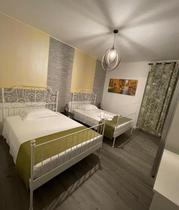 Rovato Bed & Breakfast | Foresteria Opera B&b