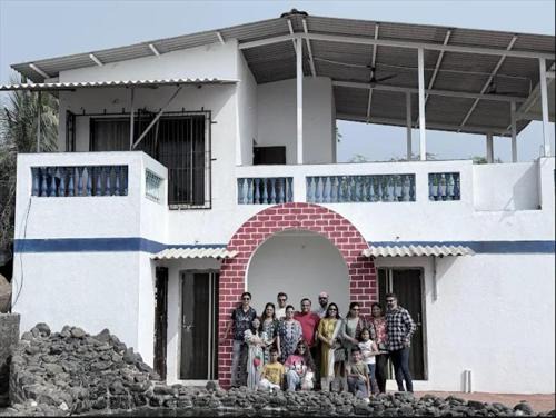 Vada House | Forestview Paradise