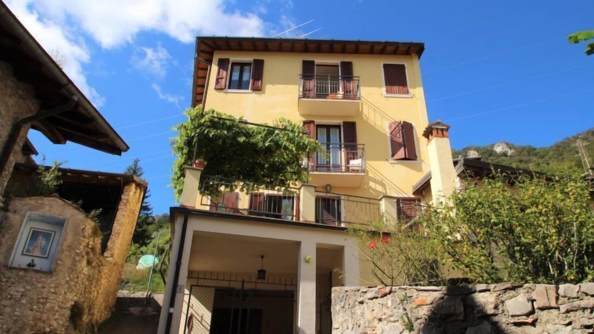 Liano-Formaga Apartment | Formaga by Interhome