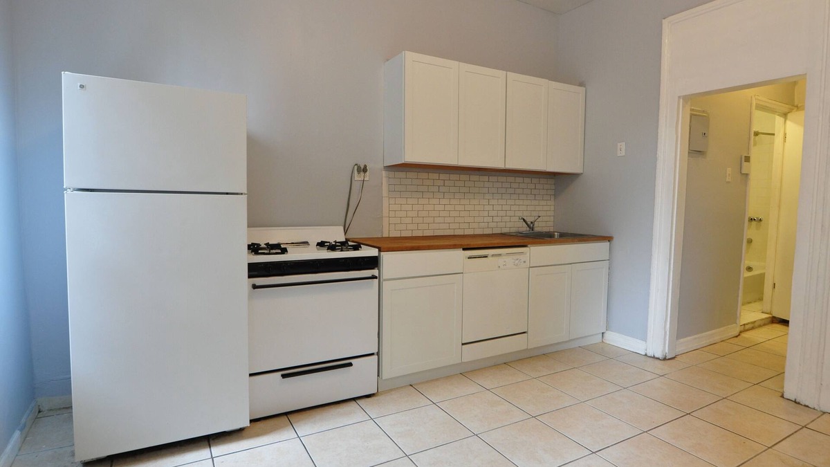 Wade Hampton House | Former farmhouse sleeps 8
