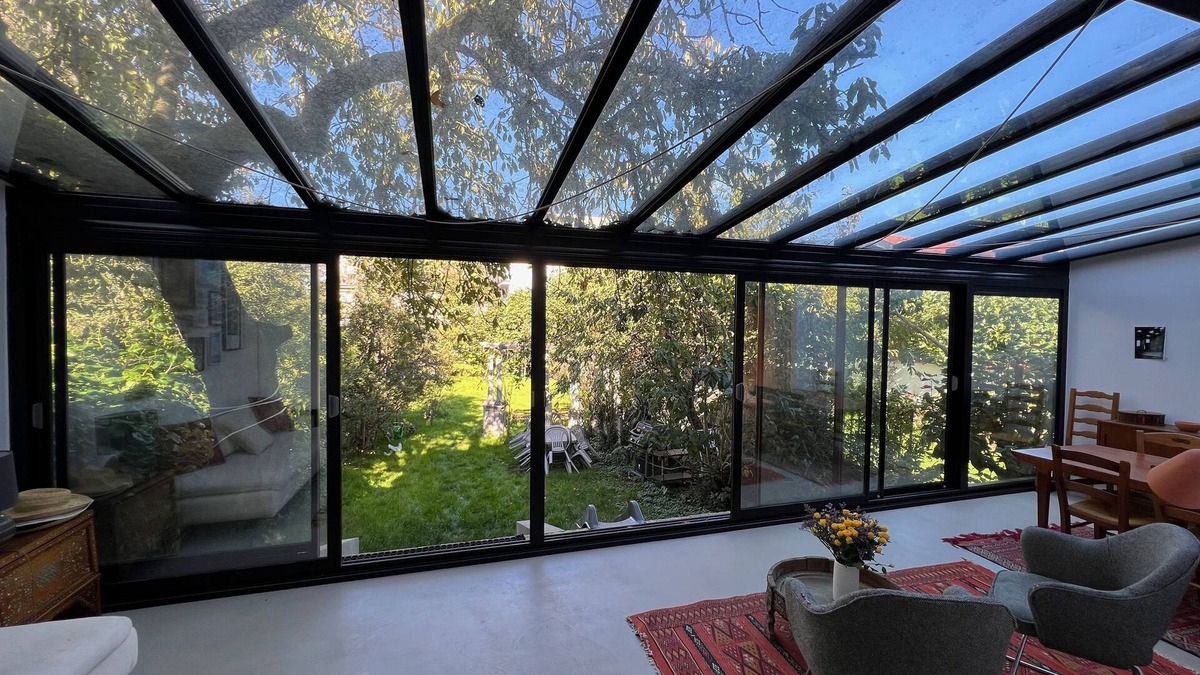 Romainville House | Former farmhouse with courtyard and large garden 2 steps from Paris (metro access line 11)